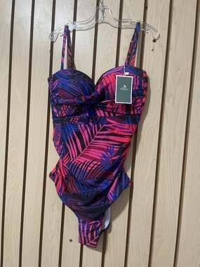 Eomenie Women's Tropical Palm Leaf Twist Front One Piece Swimsuit, Size M